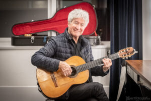 Eddie Skoller having a break